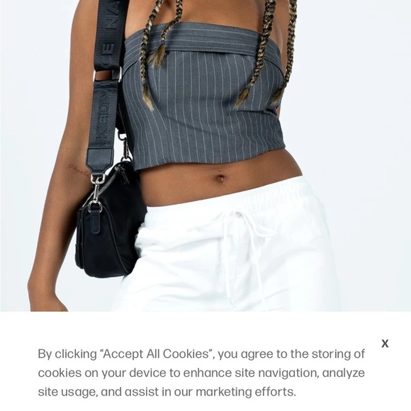 Princess Polly Charcoal pinstripe strapless crop top size 2. Like new - Picture 13 of 16